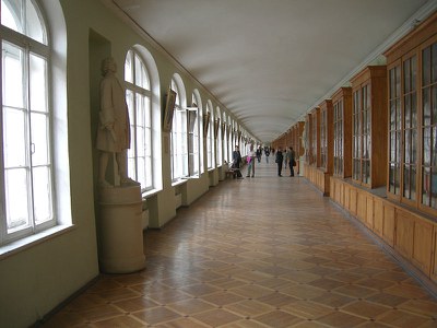 Университетский коридор