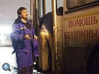 (1) «Автобус милосердия»; (2) Благотворительная акция в стенах Русского музея 