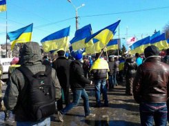 Харьков: взрыв в колонне отмечающих годовщину Евромайдана
