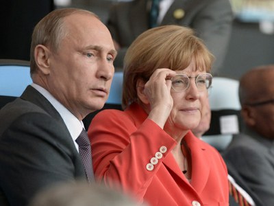 Нейтралитет и миролюбие (Путин и Меркель - оба за мир на востоке Украины)