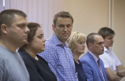 Приговор Навальному и Офицерову