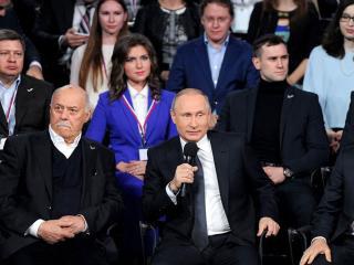 Путин отвечает на вопросы региональных журналистов