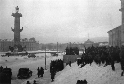 Память о блокаде Ленинграда в творчестве художника-любителя