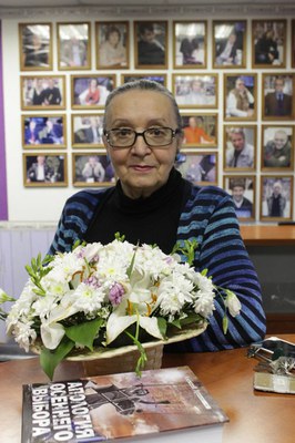 ФСБ обыскивает Анну Шароградскую в Пулково