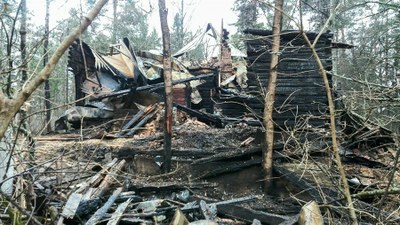 О сгоревшем в Комарово деревянном памятнике